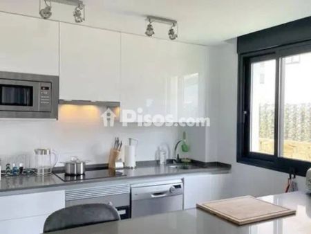Piso en alquiler en Urbanizaciones Balcó de Finestrat-Terra Marina - Photo 3