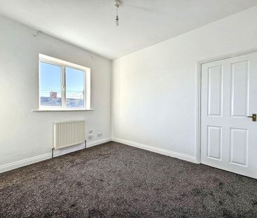 2 bed terraced house to rent in SR8 - Photo 3