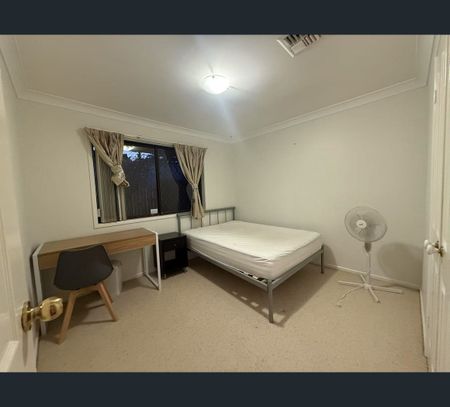 10 Gedas Street, Calamvale, Qld 4116 - Photo 4