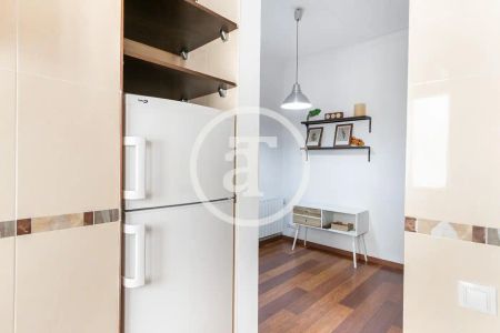Piso de alquiler en C/ de la Legalitat, El Camp d'en Grassot i Gràcia Nova - Photo 3