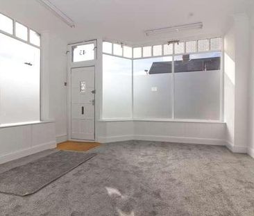 Monkston - Lovely Bedroom Home Close With Garden & Parking, MK10 - Photo 5