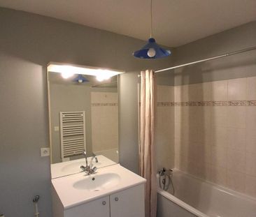 Location Appartement 2 pièces 48m² LILLE 59000 - Photo 6