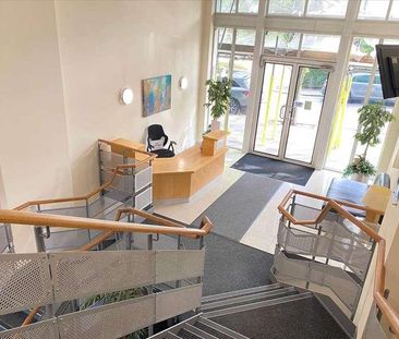 Mercury House, Heathcroft, Ealing, W5 - Photo 2
