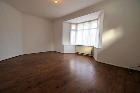 2 bedroom detached bungalow to rent - Photo 2