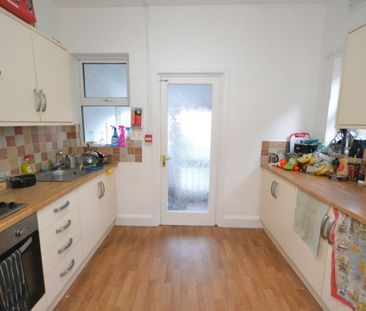 1 bed Shared House for Rent - Photo 2