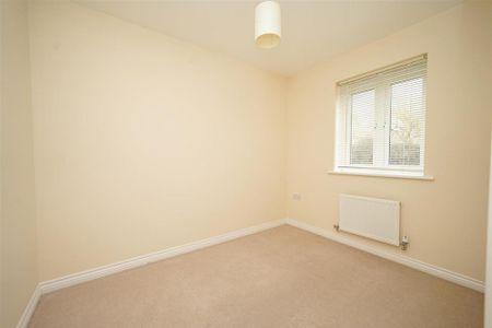 2 bedroom maisonette to rent - Photo 3