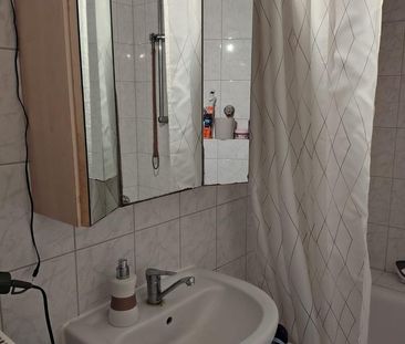 Schöne 2 Zimmer Wohnung im 2. Obergeschoss mit Aufzug – zentral i - Foto 3