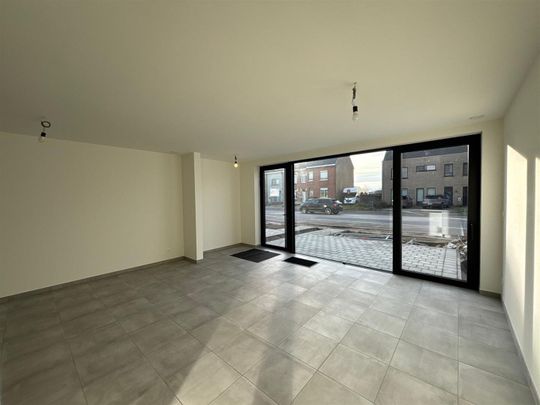 Modern gelijkvloers appartement met private tuin en ruime terrassen in Asse! - Photo 1