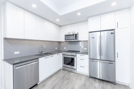 For Lease - 571 Prince Edward Drive Unit# 214, Toronto, Ontario - Photo 2