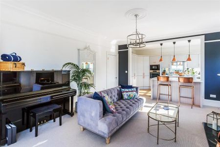 3 bedroom apartment to rent - Photo 4