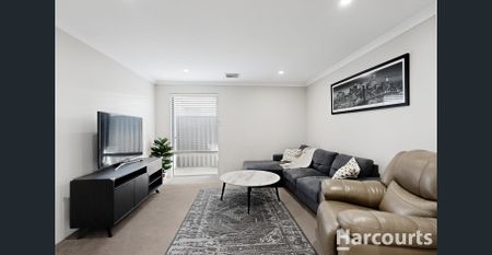 FURNISHED - Spacious Family Living Meets Modern Comfort in Landsdale! - Photo 2