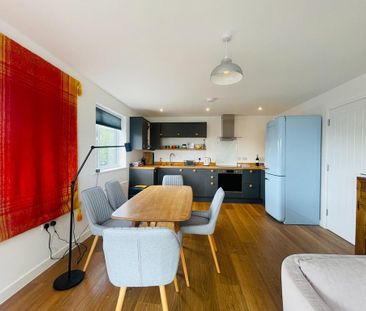 2 bedroom flat to rent - Photo 5