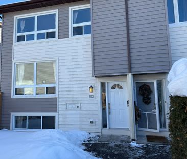 For Lease - 25H Banner Road, South of Baseline to Knoxdale, Ontario - Photo 5