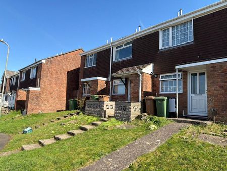 1 bedroom in a house share to rent - Photo 5