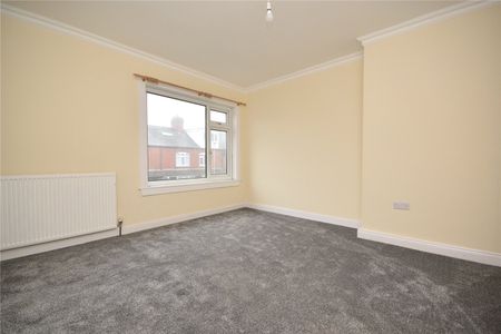 61, Cross Flatts Terrace, Leeds, West Yorkshire, LS11 7PD - Photo 3