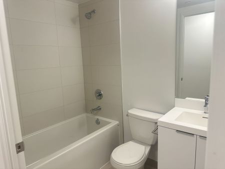 For Lease - 8 Widmer Street Unit# 1012, Toronto, Ontario - Photo 5