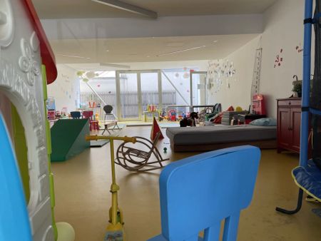 Beautiful and furnished 107 m² 4 room apartment with terracce for rent in 1210 Vienna located directly at the Obere Alte Donau! - Photo 2