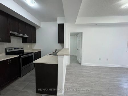 Property For Lease | W9054994 - Photo 4