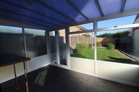 3 bedroom semi-detached house to rent - Photo 5