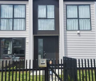 Brand new house for rent - Photo 1