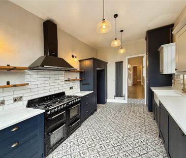 3 bedroom semi-detached house to rent - Photo 6