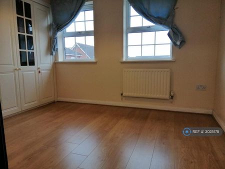3 bedroom terraced house to rent - Photo 4