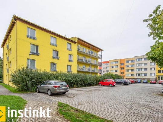 Pronájem bytu 1+kk 30 m2 - Photo 1