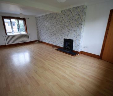 3 bedroom end of terrace house to rent - Photo 1