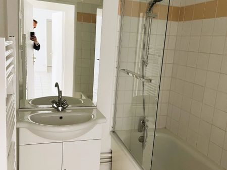 Location Appartement 2 pièces 47 m2 à Valenciennes - Photo 4