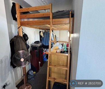 1 bedroom in a house share to rent - Photo 5
