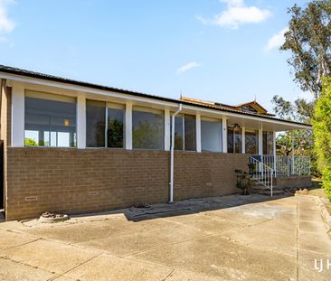 12 Millhouse Crescent, Higgins ACT 2615 - House For Rent | Domain - Photo 4