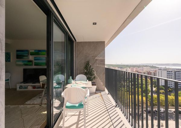 1 Bedroom Apartment with swimming pool, Miraflores, Oeiras