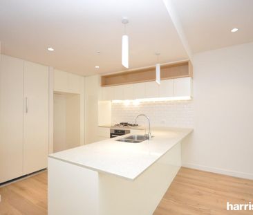 Modern Two Bedroom Apartment in Prime Richmond Location - Photo 5