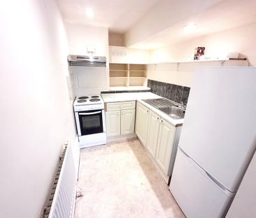 Studio to rent - Photo 4