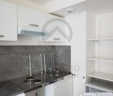 Location / Studio - Photo 1