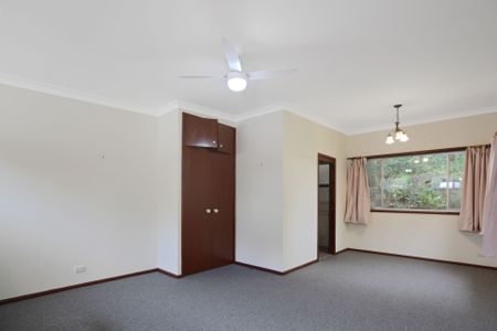Freshly Updated 4 Bedroom Home in Prime Location - Photo 2