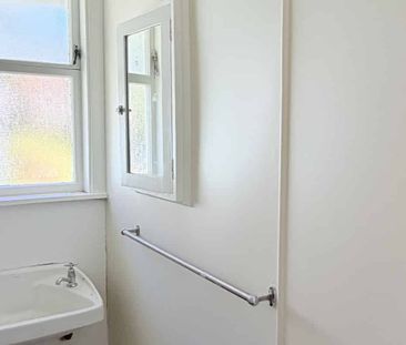 5 Belfast Crescent, Inner Kaiti - Photo 5