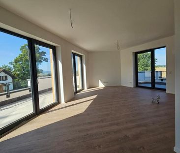 Licht, Luft und Balance – Wohnen zwischen Sonne und Ruhe - Photo 1