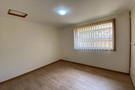 Charming 3-bedroom home - Photo 5