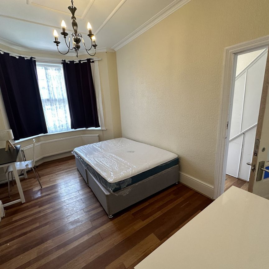 1 bed House To Let - Photo 1