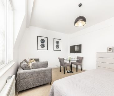 Hill Street, Mayfair, W1J 5LY, London - Photo 6