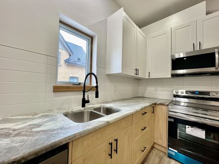 For Lease - 166 CENTRAL Avenue Unit# 3, London East, Ontario - Photo 3