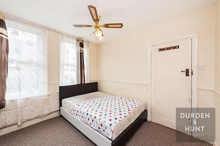 Brettenham Road, London - Photo 5