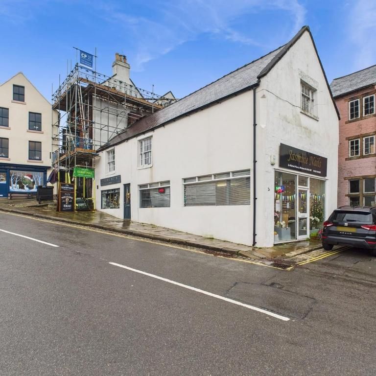 3 bedroom flat to rent - Photo 1