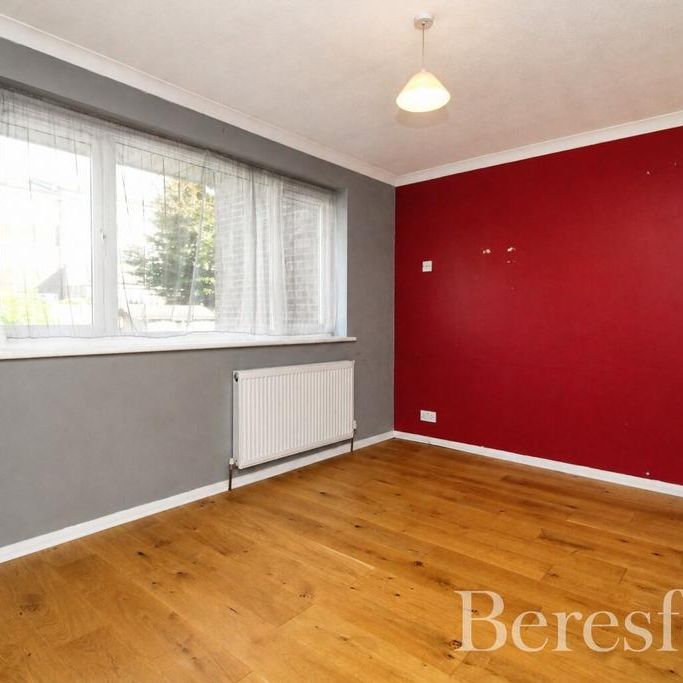 4 bedroom terraced house to rent - Photo 1