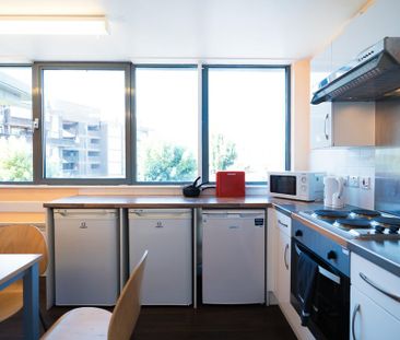 1 bedroom private hall to rent - Photo 1