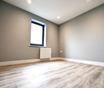 2 Bed Flat, High Street, E17 - Photo 5