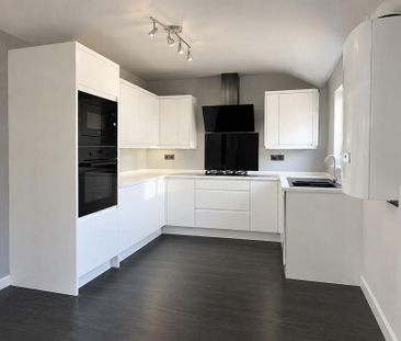 2 bedroom terraced house to rent - Photo 5