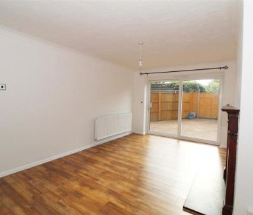 2 bedroom maisonette to rent - Photo 2