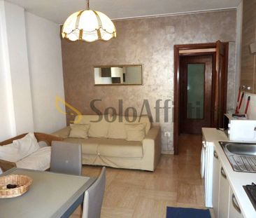 Trilocale via Martiri della Libertà 12, Centro Storico, Sanremo - Photo 1